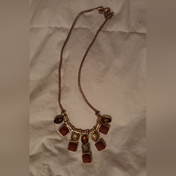 Vintage Fashion Necklace - Picture 1 of 3